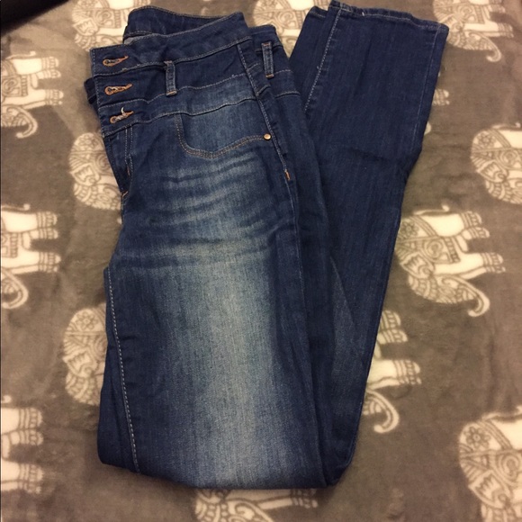 High wasted - Picture 3 of 3